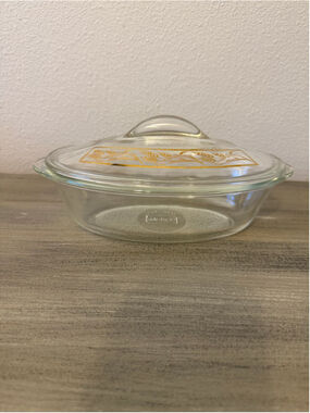 Vtg Mid-Century Glasbake Golden Wheat Casserole Dish J-235 J-2275 1 QT 10" Lid